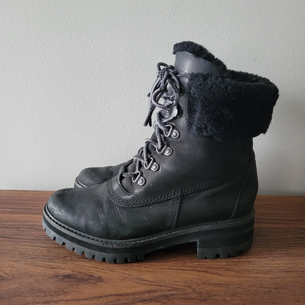 TIMBERLAND Courmayeur Valley lace up shearling lined leather ankle boots